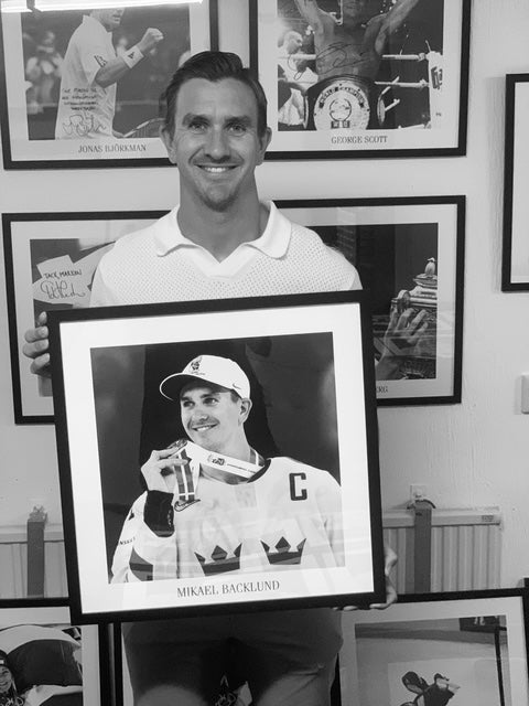 Signerad tavla Mikael Backlund Nr 4
